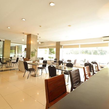 Saka Hotel Medan Sunggal Exterior photo