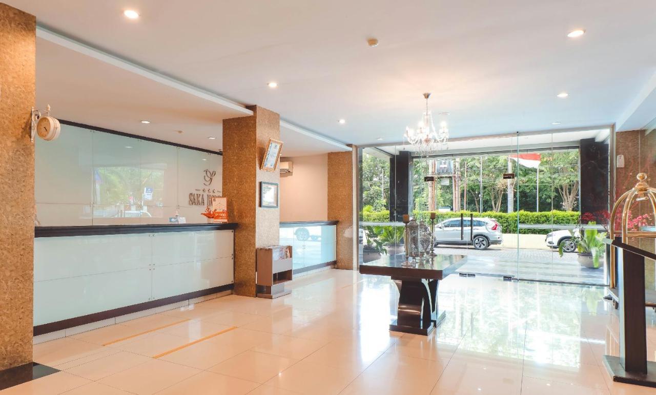 Saka Hotel Medan Sunggal Exterior photo