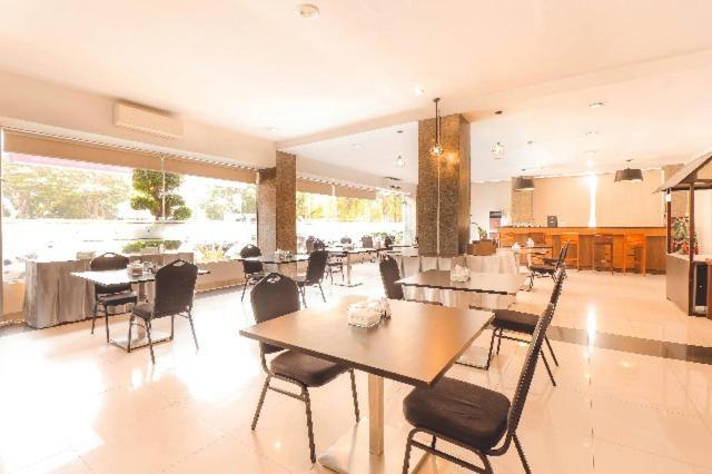 Saka Hotel Medan Sunggal Exterior photo